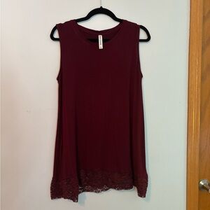 Burgundy Sleeveless Tank Top with Lace